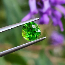 Load image into Gallery viewer, 0.92 Carat Round Neon Green Tsavorite Garnet from Tanzania