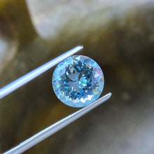 Load image into Gallery viewer, 2.43 Carat Round Aquamarine