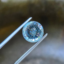 Load image into Gallery viewer, 2.43 Carat Aquamarine