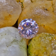 Load image into Gallery viewer, 0.32 Carat natural round fancy pink diamond, GIA Report