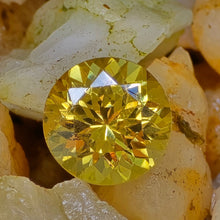 Load image into Gallery viewer, 1.54 Carat Precision Cut Round Mali Garnet