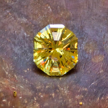 Load image into Gallery viewer, 1.96 Carat Grossular-Andradite Garnet from Mali Africa