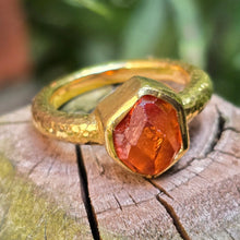 Load image into Gallery viewer, 22k hammered gold orange garnet ring