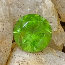 Load image into Gallery viewer, 0.92 Carat Round Neon Green Tsavorite Garnet from Tanzania
