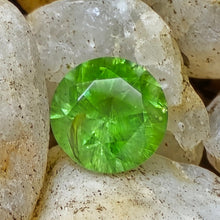 Load image into Gallery viewer, 0.92 Carat Round Neon Green Tsavorite Garnet from Tanzania