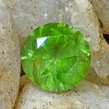 Load image into Gallery viewer, 0.84 Carats Demantoid Garnet from Ural Mountains