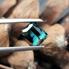 Load image into Gallery viewer, 0.90 Carat Radiant Cut Dark Teal Spinel from Mozambique
