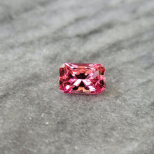 Load image into Gallery viewer, 0.95 Carat Radiant Cut Pink Spinel from Mahenge Tanzania
